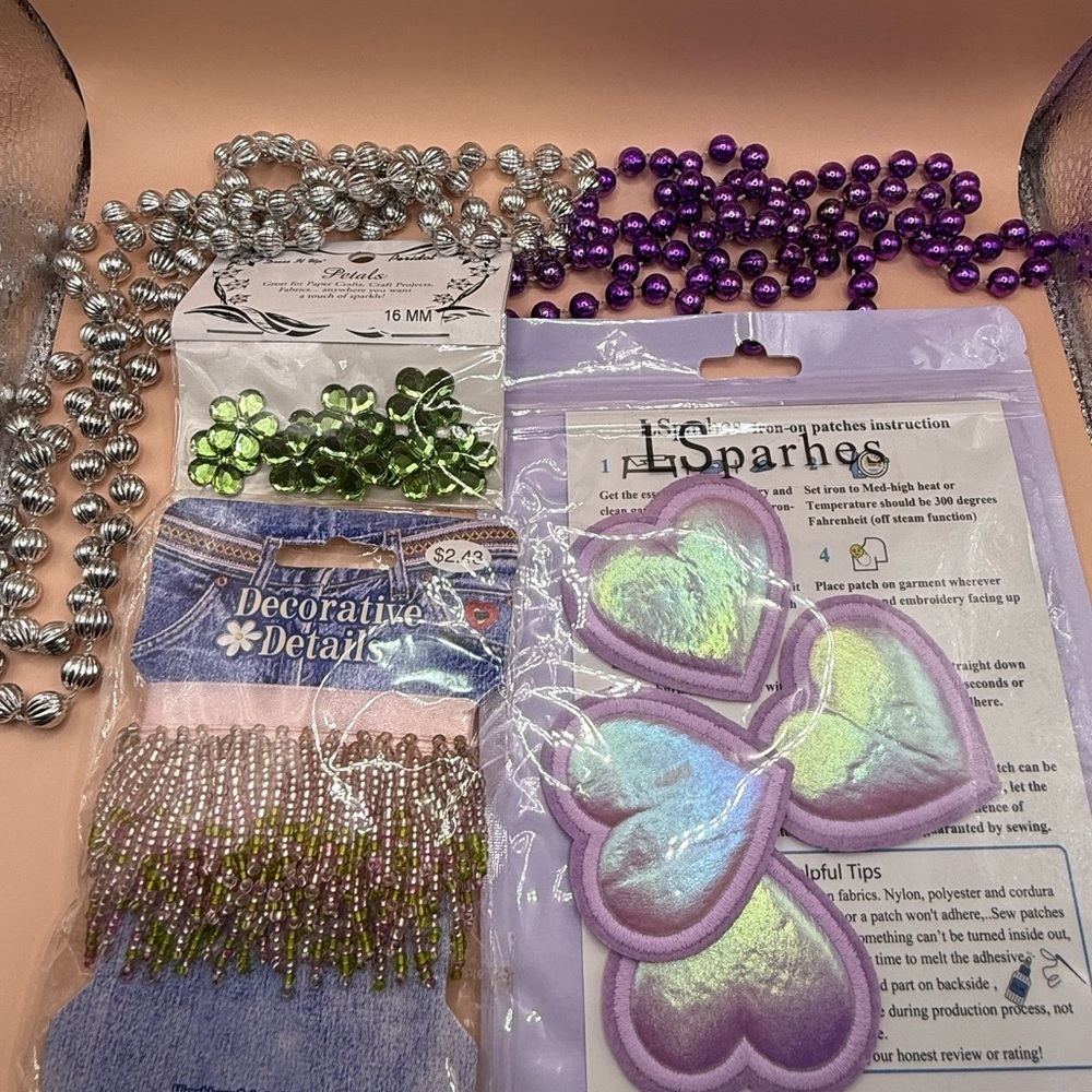 Hirschberg Embellishing Arts & Crafts Hearts & Petals 16mm w/ Beads lot of (5)